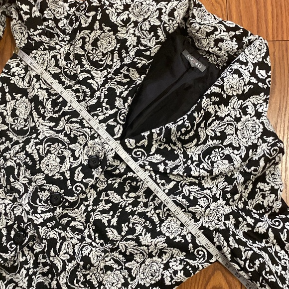 Roz & Ali woman’s black / white lightweight belted  jacket Rayon blend size L - Picture 10 of 14